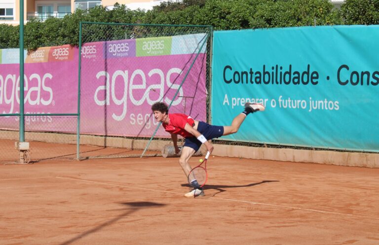 Diogo Coelho brilha no Campeonato Regional: Campeão de Pares e semifinalista em Singulares 1 imagem whatsapp 2025 03 06 as 16.59.55 8bf581d1