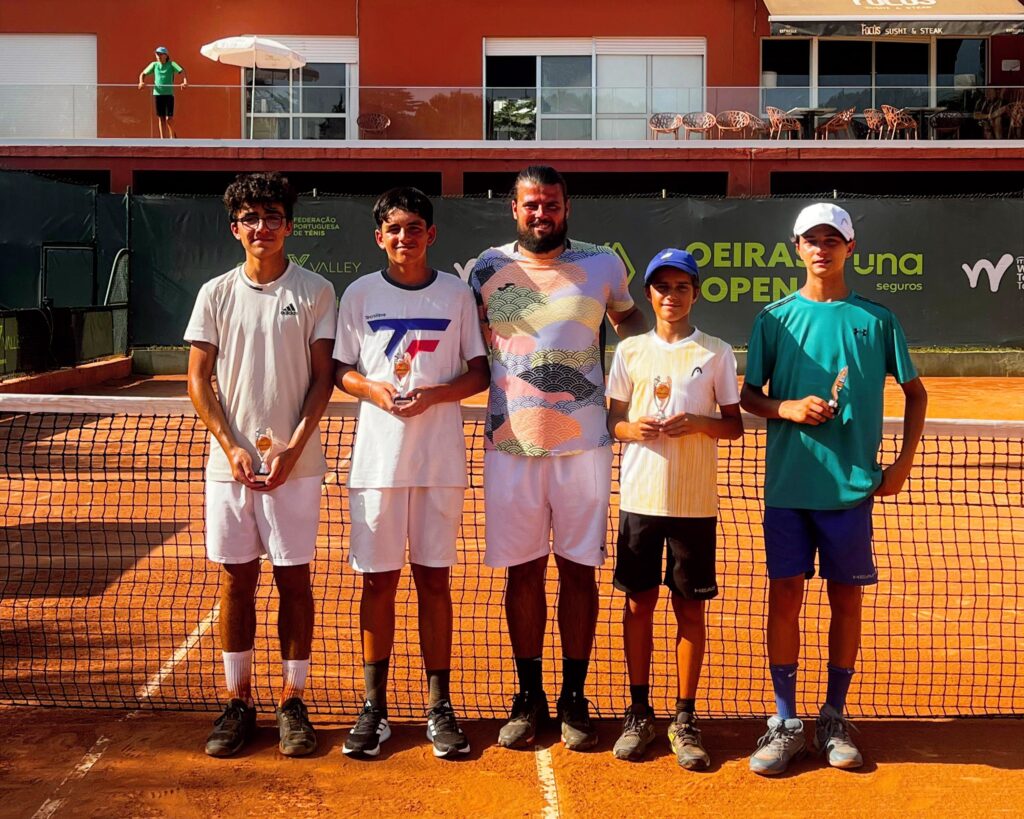 Jovens talentos brilham no CETO – Tiago Sousa 2025 em Oeiras 3 campeoes pares masculinos sub 14 1